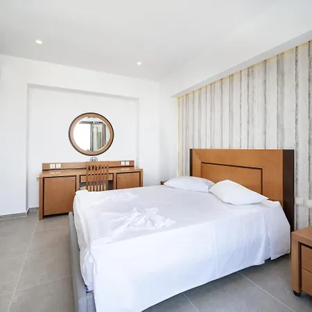 Stella Maris Village 3* Lagúdi Zía